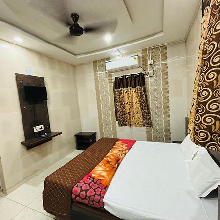 Hotel Shree Nath - 200 Meters From Dwarkadhish Temple Exteriér fotografie