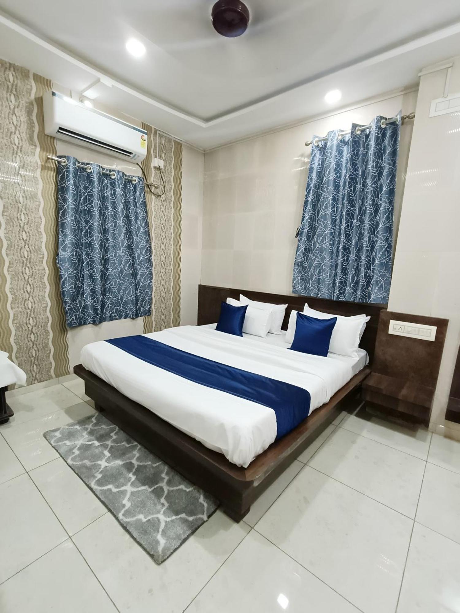 Hotel Shree Nath - 200 Meters From Dwarkadhish Temple Exteriér fotografie